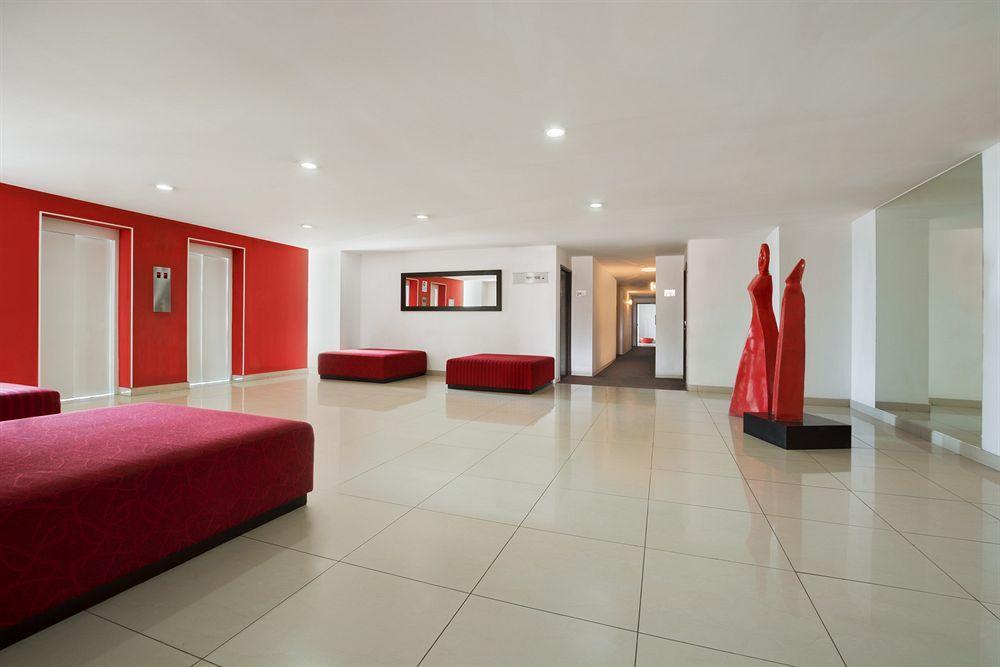 Wyndham Garden Hotel Celaya เคลาญา ภายนอก รูปภาพ