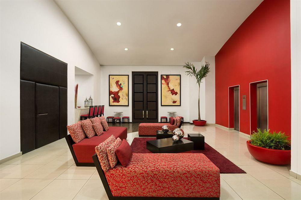 Wyndham Garden Hotel Celaya เคลาญา ภายนอก รูปภาพ